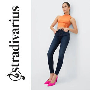 Stradivarius ASOS | Skinny Jeans Mid Rise Stretch Dark Wash Push Up Denim